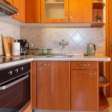 Aria 150 Meters From The - By Ta Leut Agency Apartment
